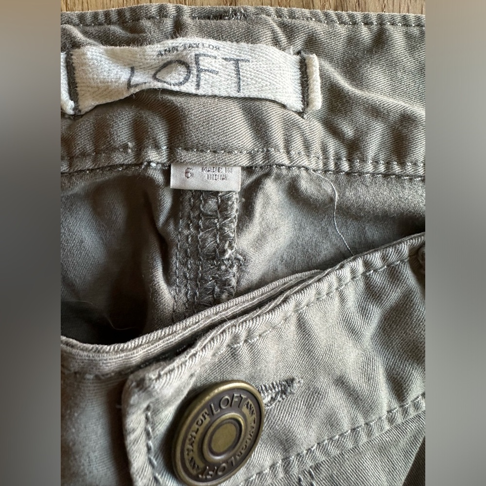 Ann Taylor LOFT Kaki Pants - Picture 6 of 8